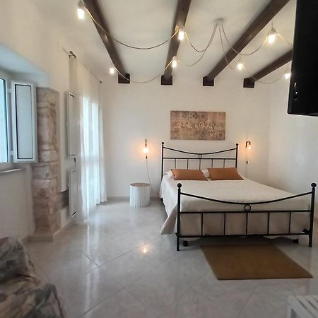 Antiche Mura Apartments"Cielo Di Puglia" -2 Matrimoniali, Cucina E Terrazzo Turi Extérieur photo